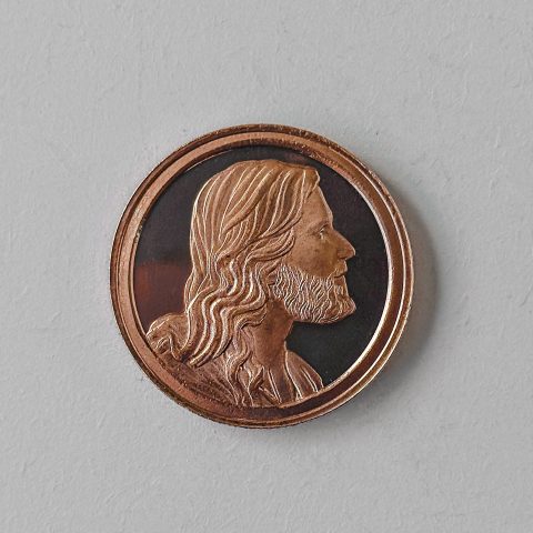 Medalha Face de Cristo - Ave Maria Latim – 30g COBRE 999